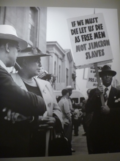 Washington, museum, demonstration against Jim Crow laws