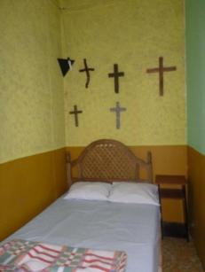 Guanajuato, crosses just to secure the bed